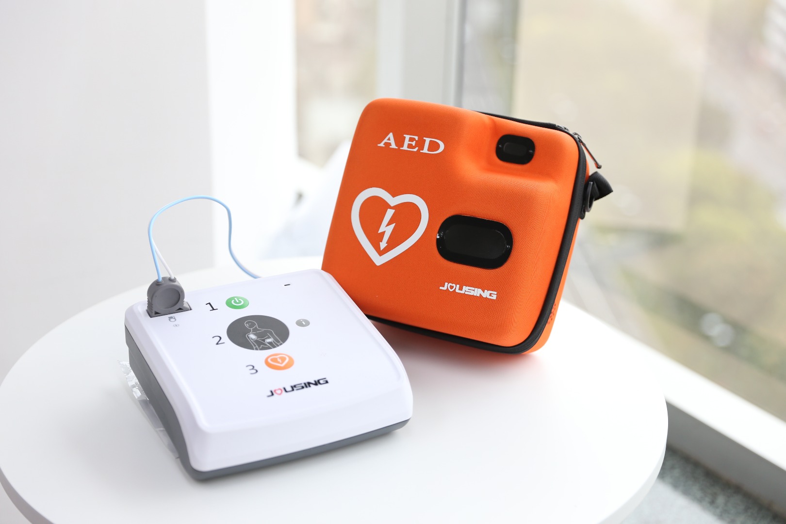 除颤仪AED多少钱一台？如何选择